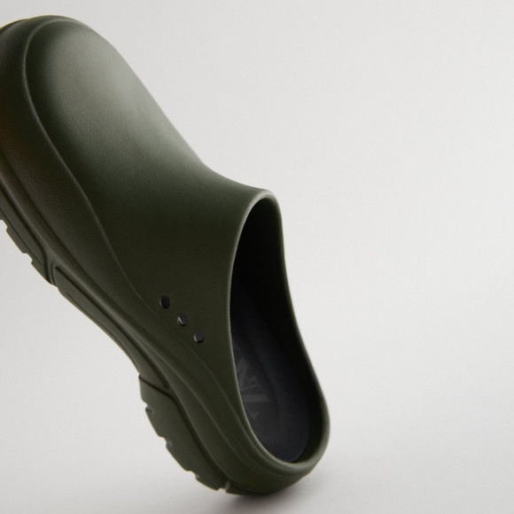 Zara Khaki Green Lightweight Sport Sole Clogs NWT - Picture 3 of 8